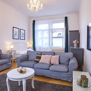 Apart Otel Charles Bridge Premium, Prag