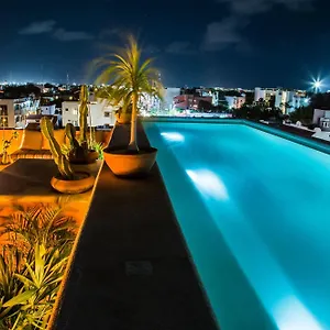 https://casa-la-galeria-playa-del-carmen.allrivieramayahotels.com