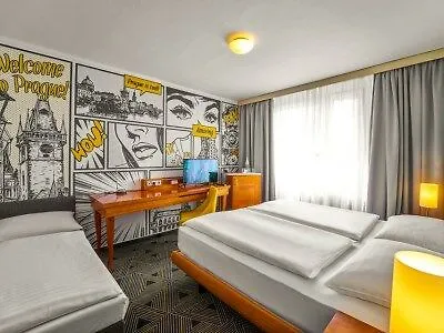 Hotel Uno Praga 4*,